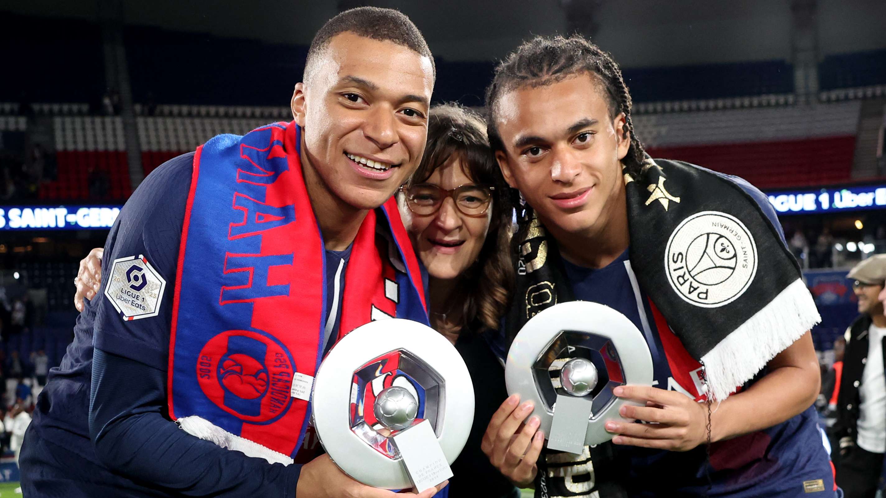 最新消息！萨姆纳加盟广东队，朱芳雨官宣“三王炸”震撼签约！